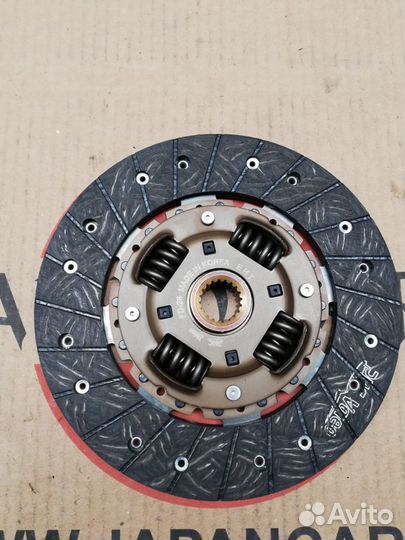 Диск сцепления Valeo FD28 Mazda 323