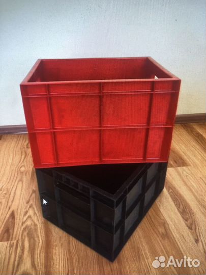 Молочные ящики