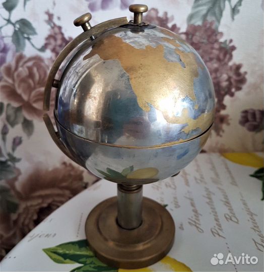 Сигаретница - глобус