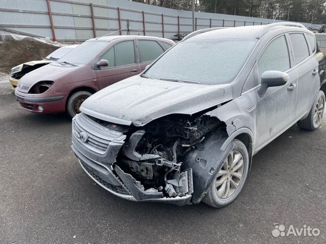 Стекло кузовное глухое заднее правое Ford Kuga 2.0