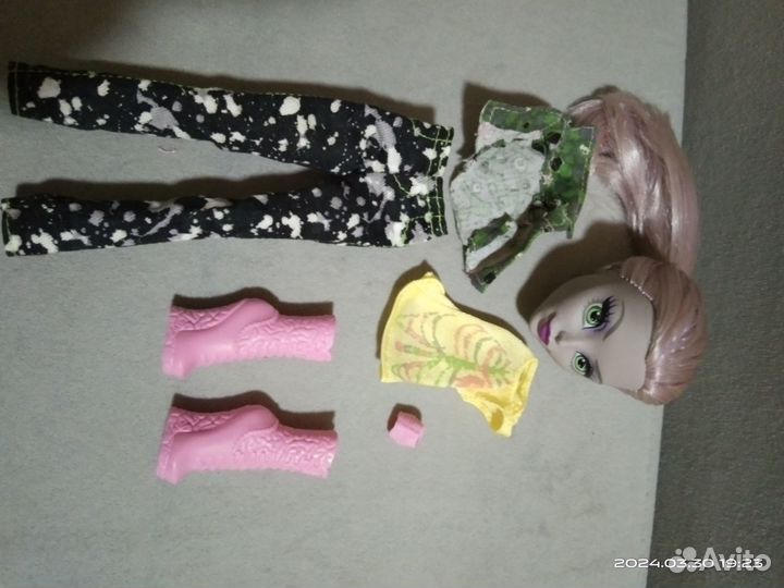 Монстер хай аксессуары, одежда и пр