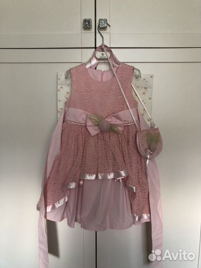 Нарядное платье