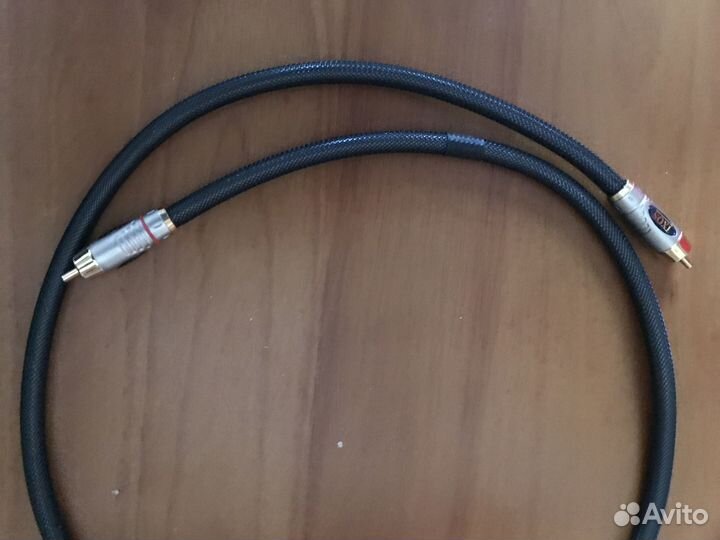 Кабель межблочный ixos,RCA,Великобритания. 2шт