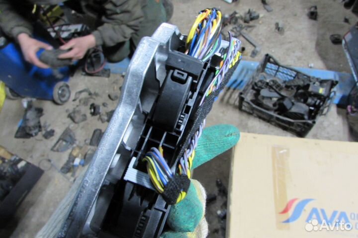 Преобразователь DC DC BMW x1 E84