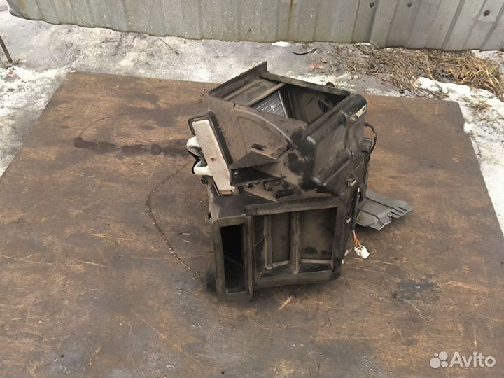 Корпус отопителя в сборе на Kia Spectra