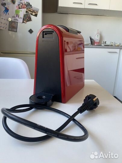 Кофемашина капсульная nespresso