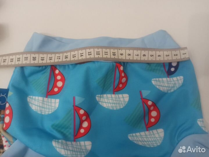 Новые трусики и шапочка для бассейна