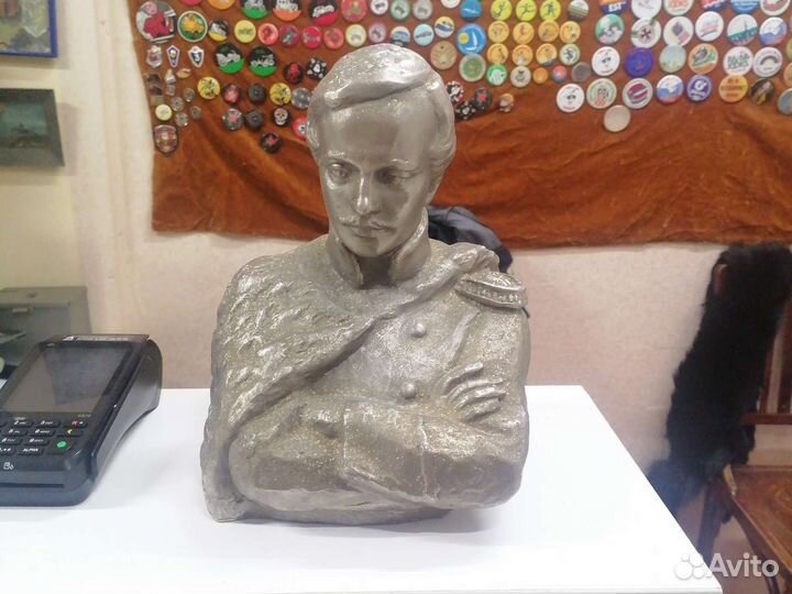 Бюст (скульптура) Лермонтов авт Торич Л