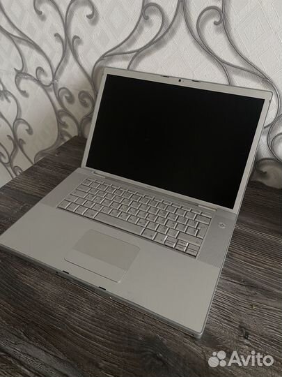 Macbook Pro 1