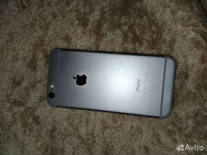 Телефон iPhone 6