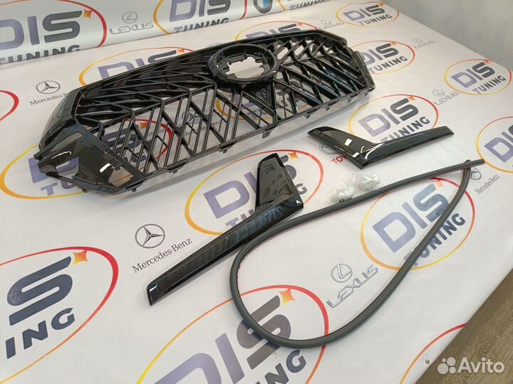 Решетка Land Cruiser 200 TRD Black с 2016г