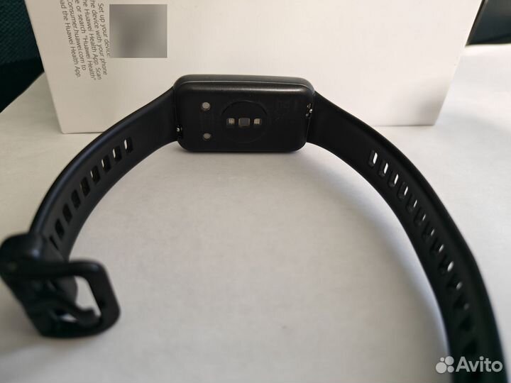 Фитнес браслет Huawei band 7