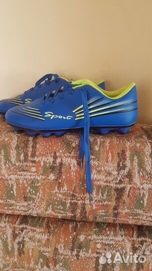 Футбольные бутсы 39 размер