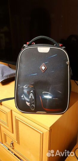 Школьный рюкзак