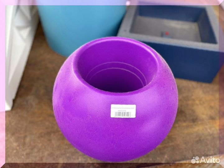 Кашпо в форме шара уличное