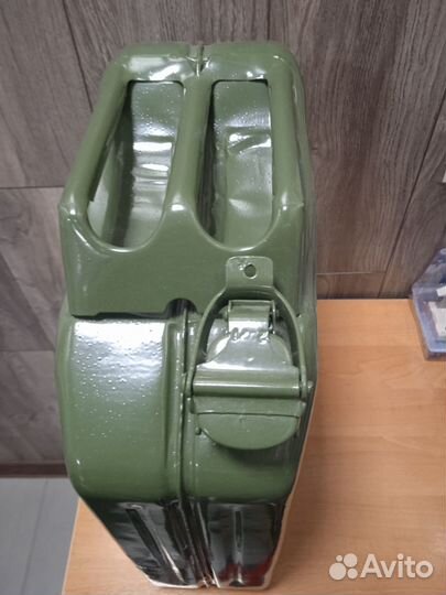 Канистра металлическая 20 л