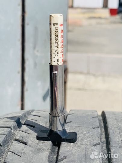 Yokohama E70B 215/55 R17 93V