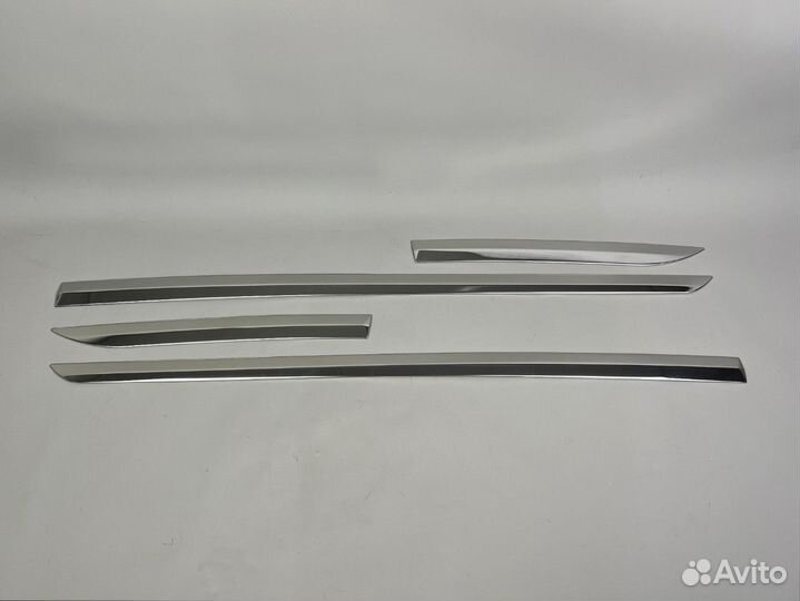 Молдинги дверей Nissan Qashqai с15г S2751