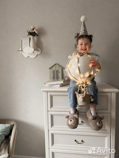 Воздушный шар с корзиной