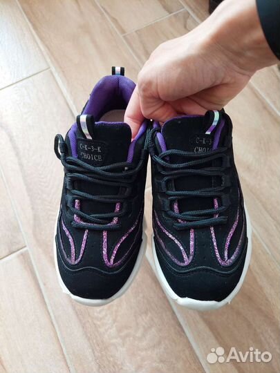Кроссовки для девочки 32 размер