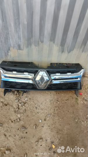 Решетка радиатора renault duster рестайлинг