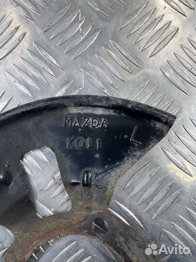 Пыльник тормозного диска передний левый Mazda 6 GJ