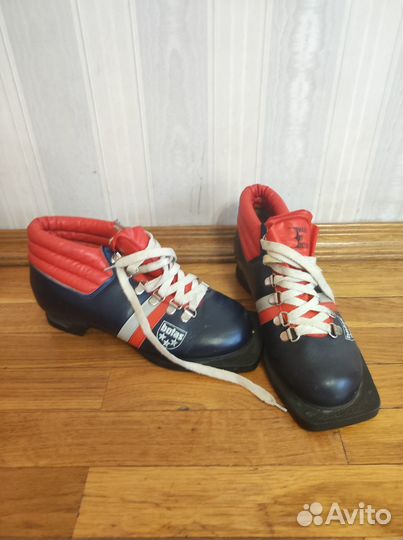 Лыжные ботинки Spine X5 42р.; Botas 34,5р