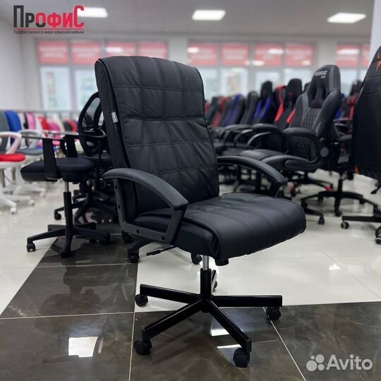 Офисное компьютерное кресло CH-823axsn