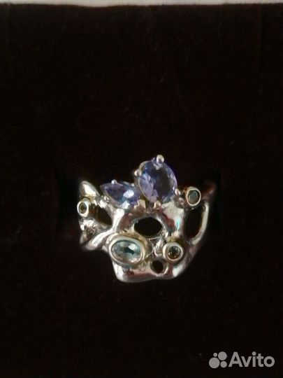 Кольцо с танзанитом