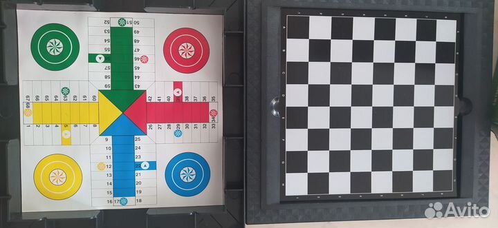 Шахматы и игра дорожные