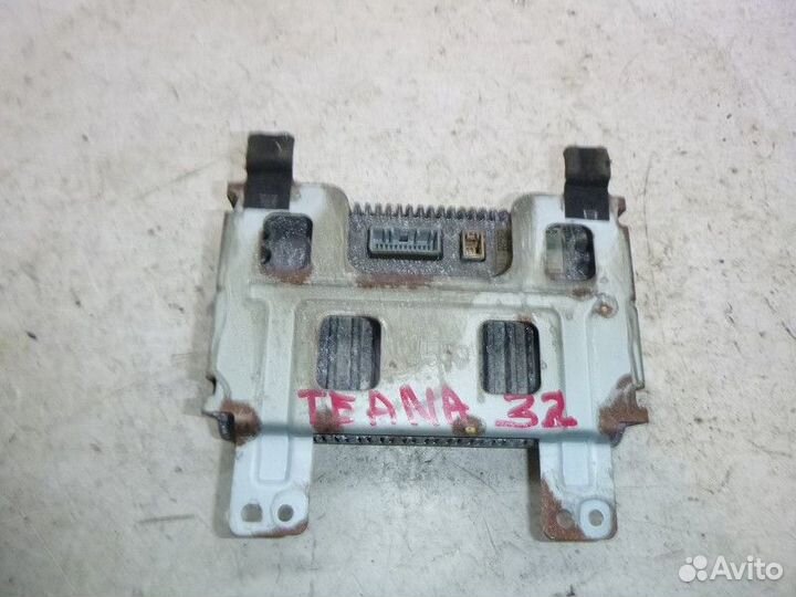 Дисплей информационный nissan teana J32 2008