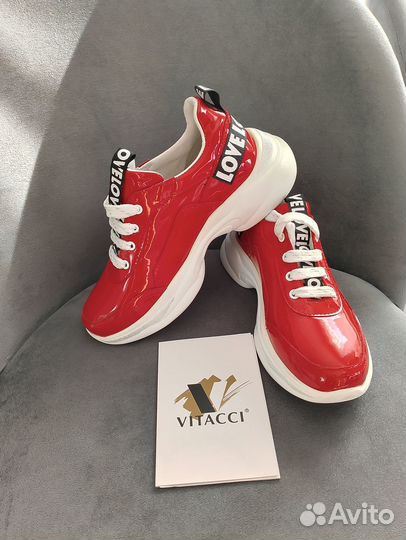 Кроссовки женские Vitacci 37 р. натуральная кожа