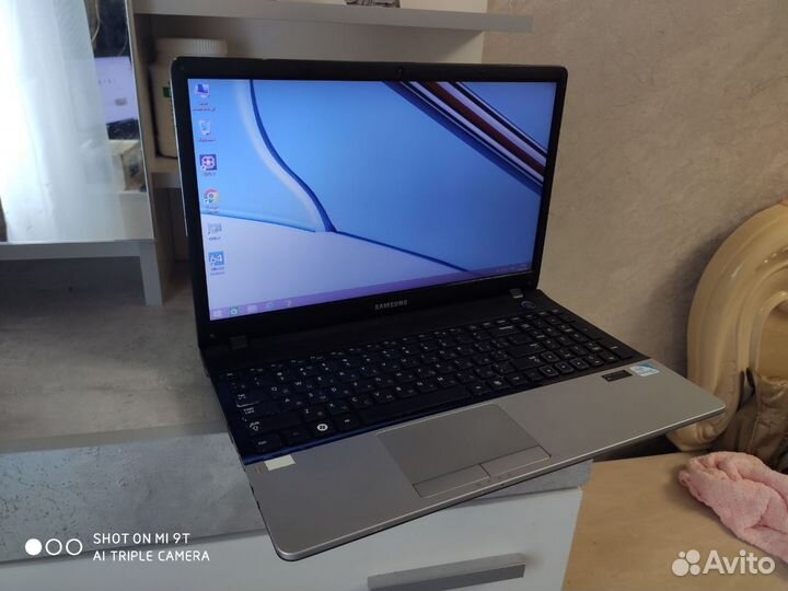 Ноутбук Samsung 300E проц i3-2338 4 потока, озу 6г