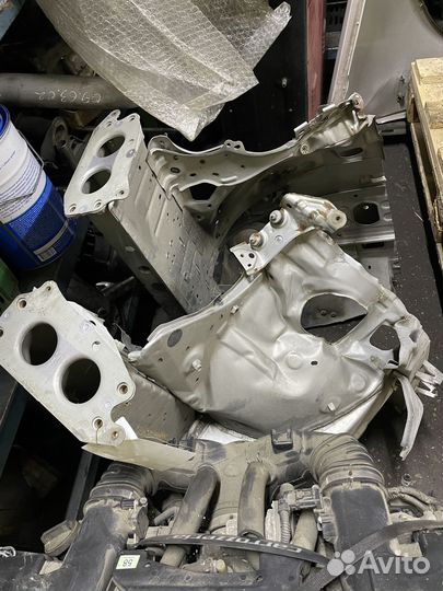 Лонжерон передний Lexus LS600hl