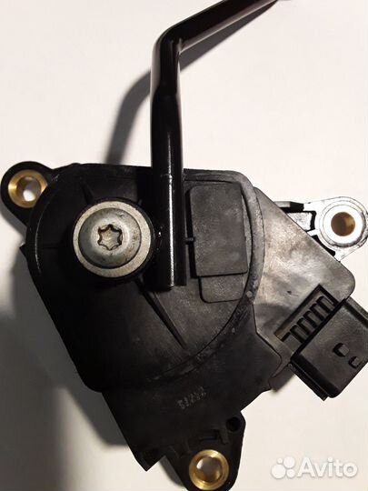 Педаль газа nissan x-trail t31