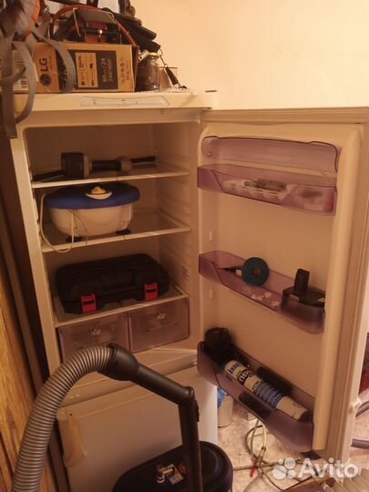 Холодильник Бирюса