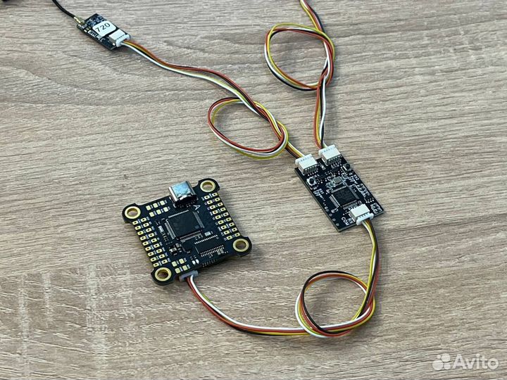 Плата сумматор сигнала управления FPV, два канала