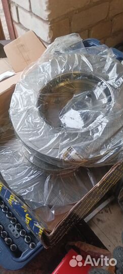 Диски тормозные передние на Solaris и Rio