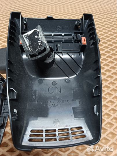 Камера переднего вида Toyota Noah/Vohy ZRR80