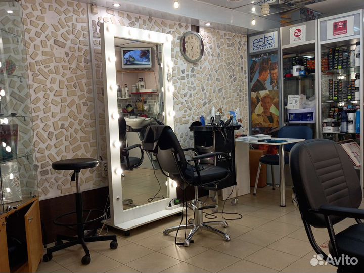 Мастер маникюра и педикюра