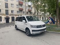 Volkswagen Multivan 2.0 AMT, 2017, 137 000 км, с пробегом, цена 4 150 000 руб.