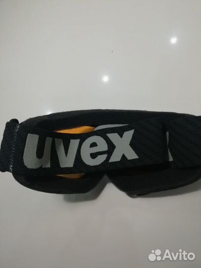Горнолыжные очки uvex