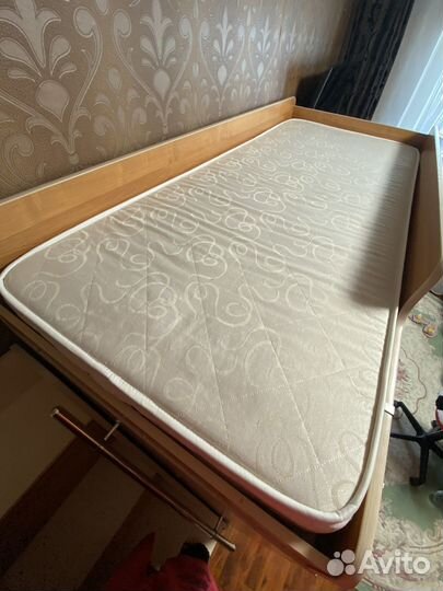 Кровать чердак