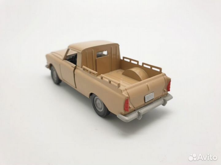 Москвич Пикап Светлый желто-коричневый