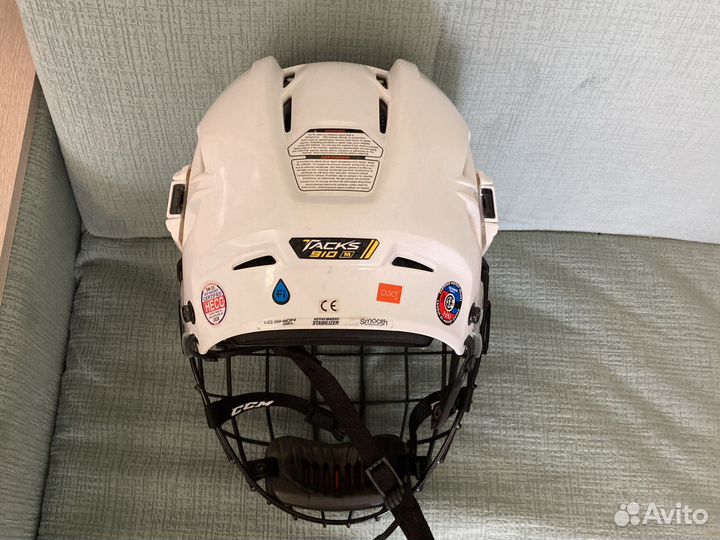 Хоккейный шлем ccm 910