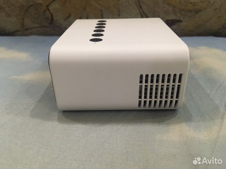 Мини проектор