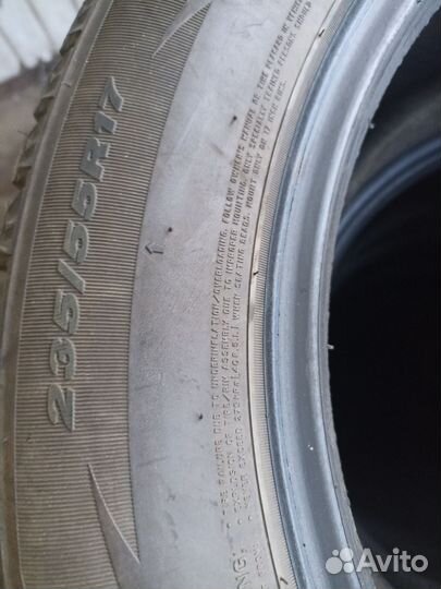 Roadstone Winguard WinSpike 235/55 R17 103T