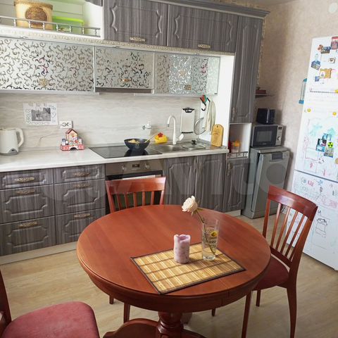 3-к. квартира, 76,9 м², 9/10 эт.