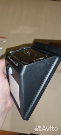 Прожектор на солнечн. батареях с датчиком движения