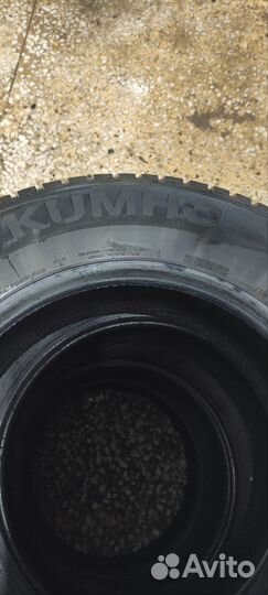 Kumho WinterCraft Ice WI31 215/65 R16